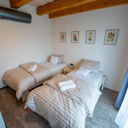 Apartmany Na Smrcku Bysovec Exterior photo